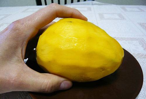 Kuorittu mango