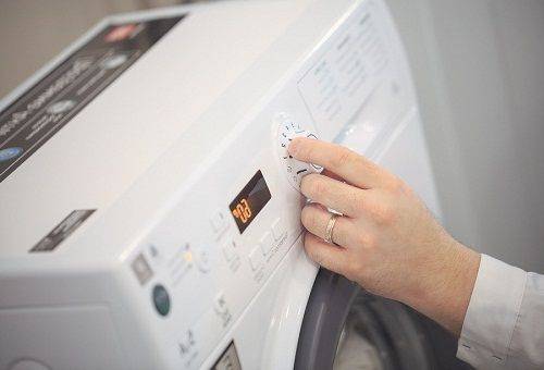 pesumasina töörežiimi reguleerimine