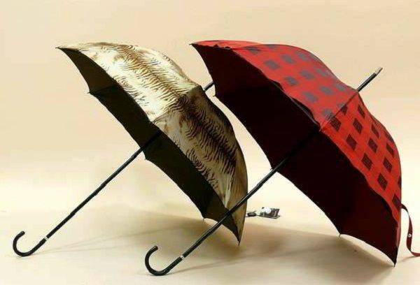 dos paraguas