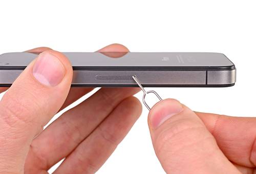 SIM-kaardi salv ei libise iPhone'ist välja