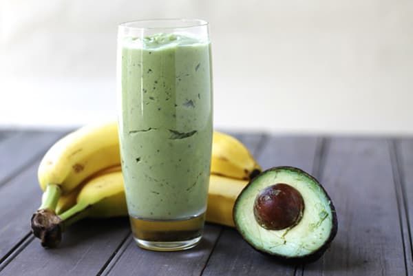 Batido de plátano y aguacate