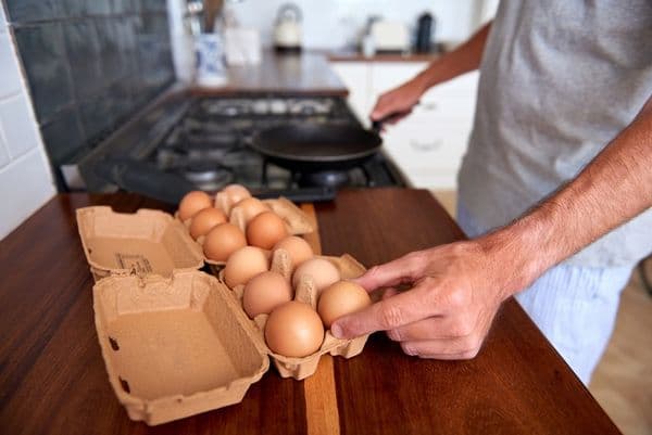 Cooking eggs