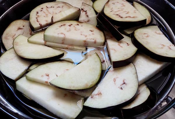 Eggplants in salt water