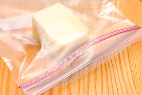 Parmesani juust lukuga kotis