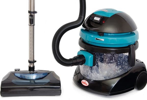 Paghuhugas ng vacuum cleaner