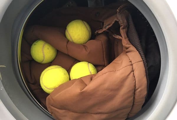 Lavar con pelotas de tenis