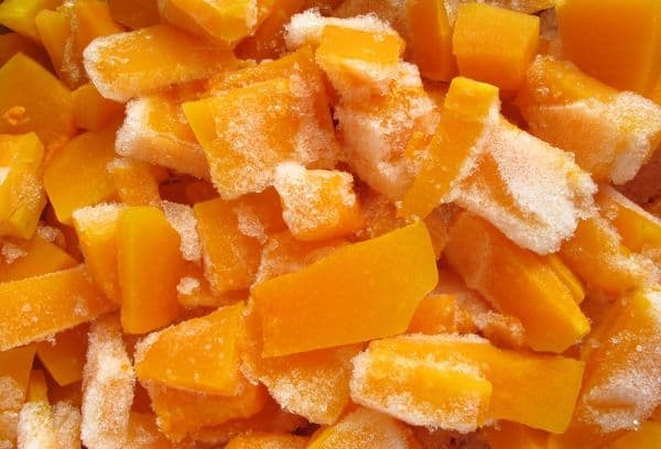 Cubi di zucca congelati