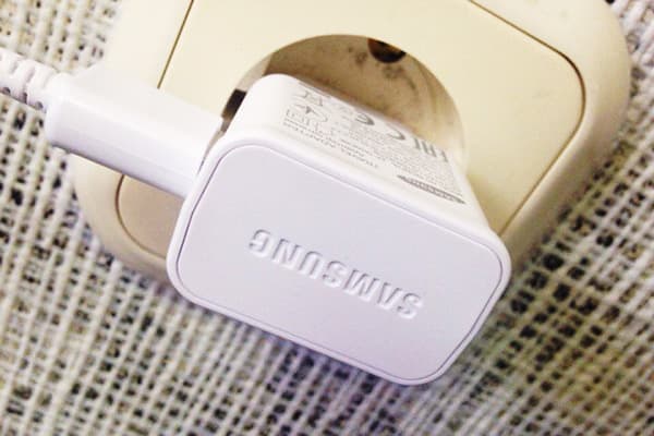 Samsungi laadija pesas