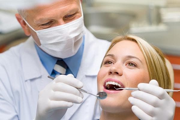 Ennetav läbivaatus hambaarsti juures