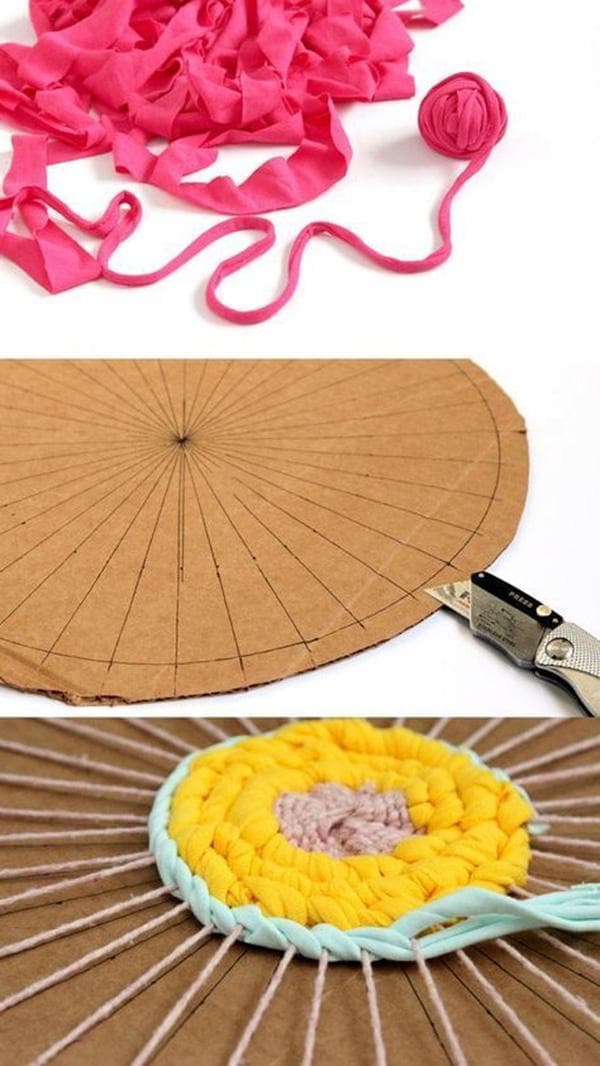 Base de cartón para tejer una alfombra de baño redonda.