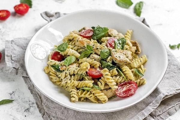 Pasta met basilicum