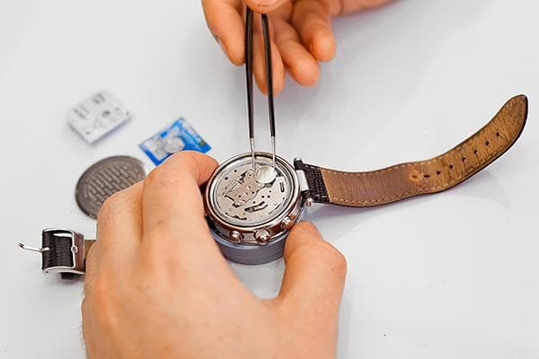 Reemplazo de la batería en un reloj de pulsera