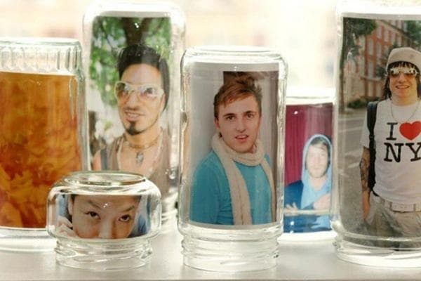 Fotos en frascos de vidrio.