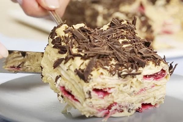 Analogue of the Monastery Hut cake