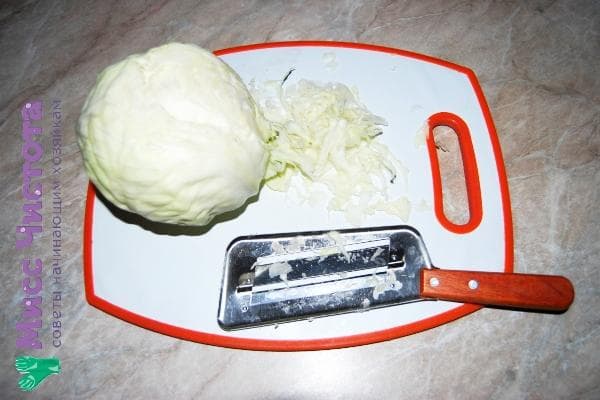 chopping hatchet and cabbage