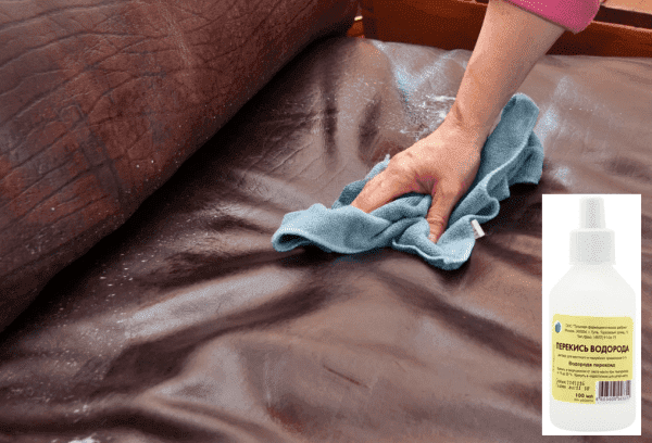 Limpiar un sofá de cuero con peróxido