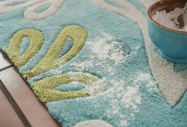Limpiar alfombras con bicarbonato de sodio