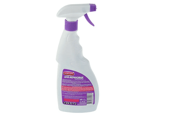 Spray Unicum para superficies acrílicas.