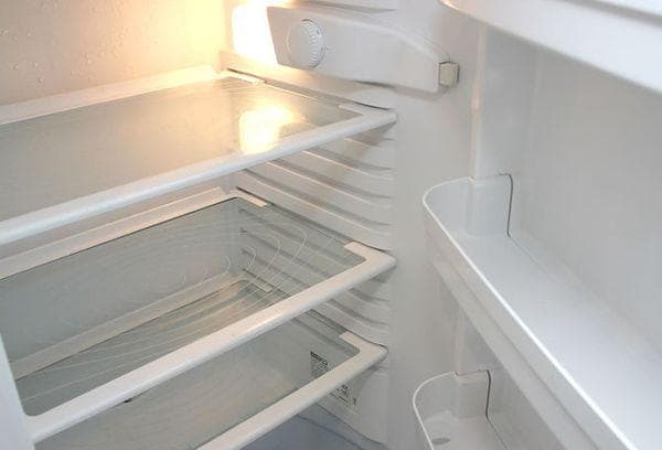 refrigerador limpio