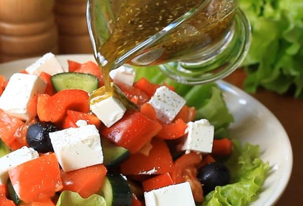 Greek salad recipes with spices