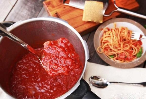 Salsa picante para pasta sin carne