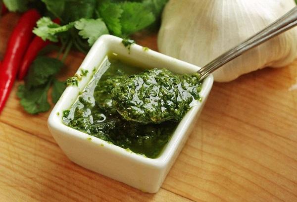 Cilantro sauce para sa anumang ulam