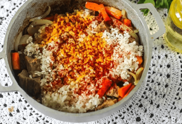 Pilaf granaatõunasoolaga