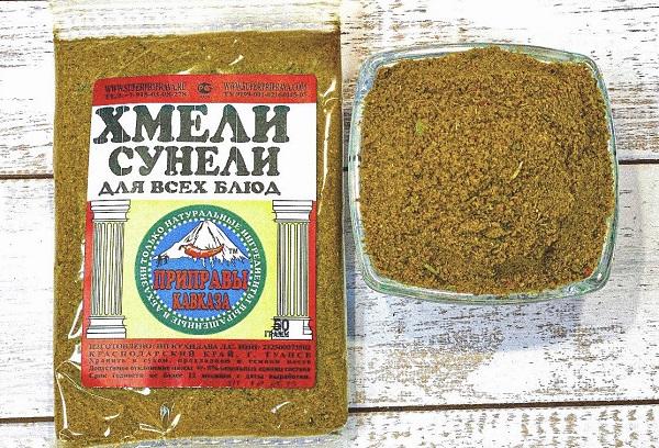 Khmeli-suneli sa packaging