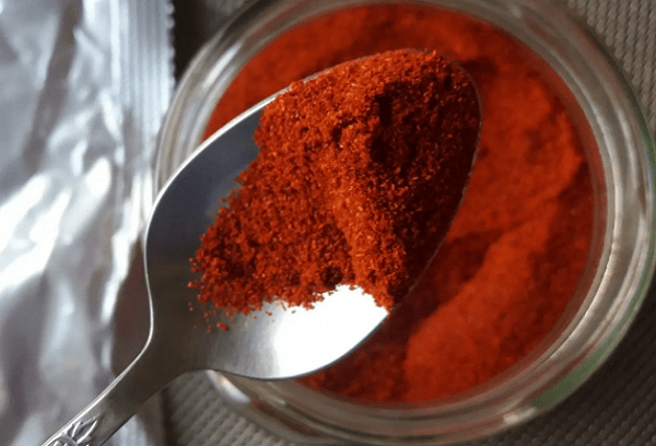 Paprika bewaren in een pot