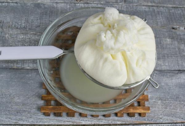 Membuat keju dari kefir