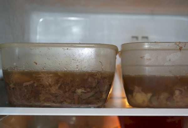 Tarretatud liha külmkapis