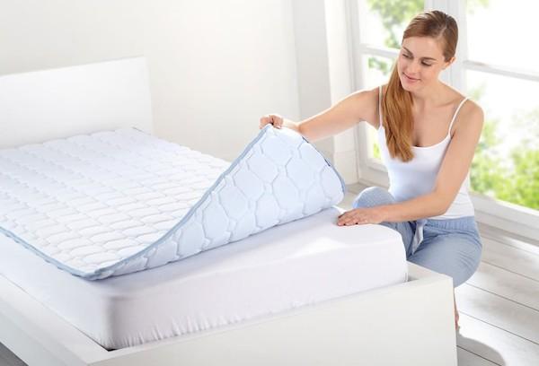 Housse de matelas résistante à l'humidité