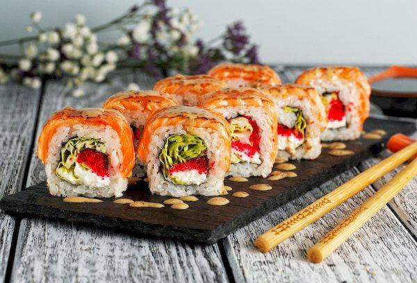 sushi nhật bản