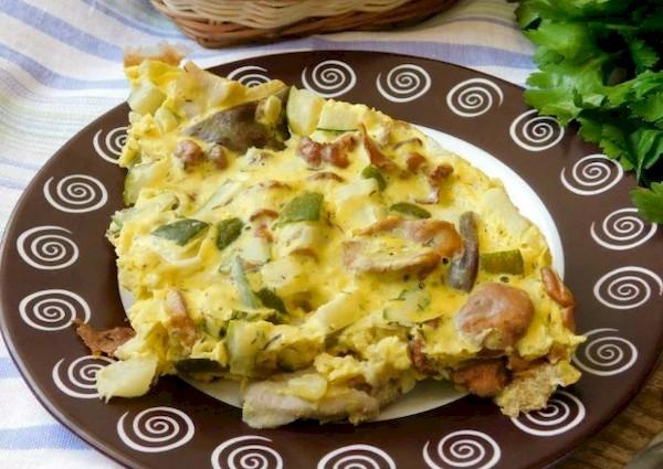 Protein omelet with mushrooms and onions.